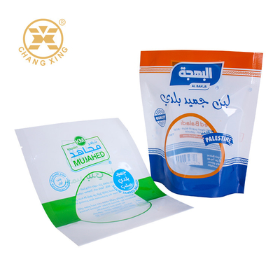 أكياس التعبئة البلاستيكية الوقائية ضد الرطوبة مع النافذة للوجبات الخفيفة المكسرات الغذائية المجففة شعار مخصص